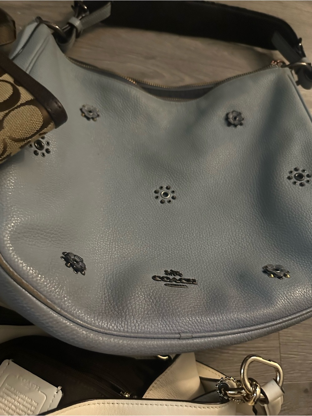 16 Authentic Coach Bags & Wallets Reseller Lot | Leather,Signature,Modern Styles - Picture 12 of 16